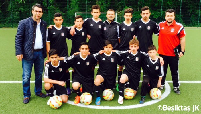 Almanya'da Yeni Futbol Okulumuz Açıldı